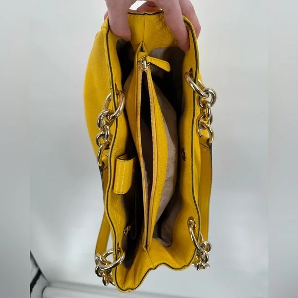 MICHAEL Michael Kors Large Leather‎ Fulton Chain Shoulder Tote (Citrus) - Picture 3 of 16